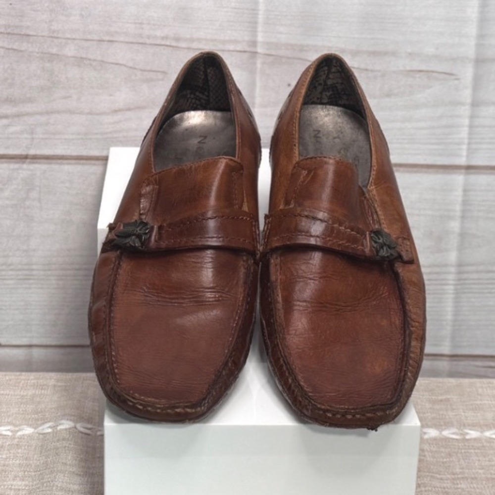 Lounge by Mark Nason Tan Leather Studded Pointed Square Toe Loafers SN71752 8.5